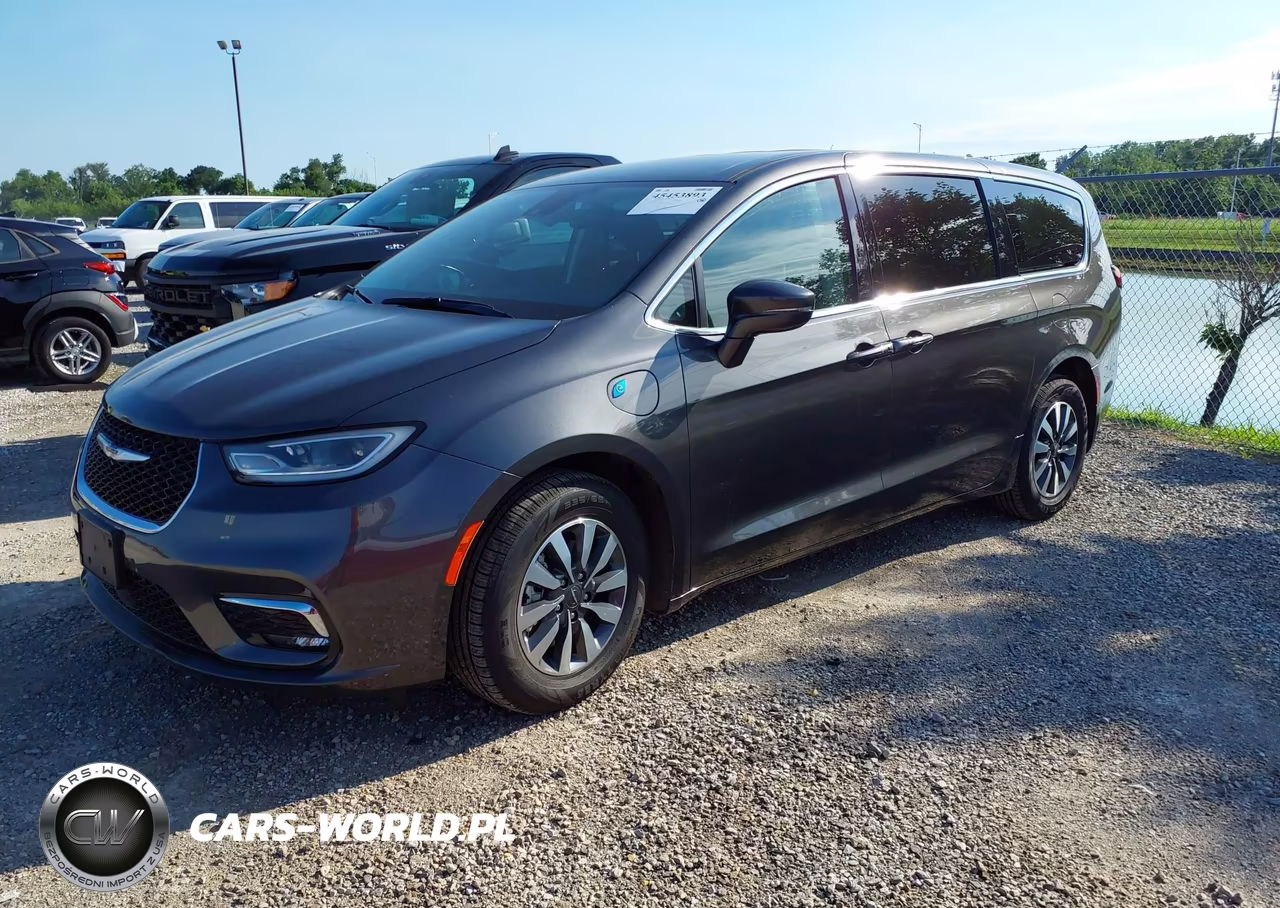 2022 Chrysler Pacifica Hybrid Touring L VIN:2C4RC1L79NR238729 - 2