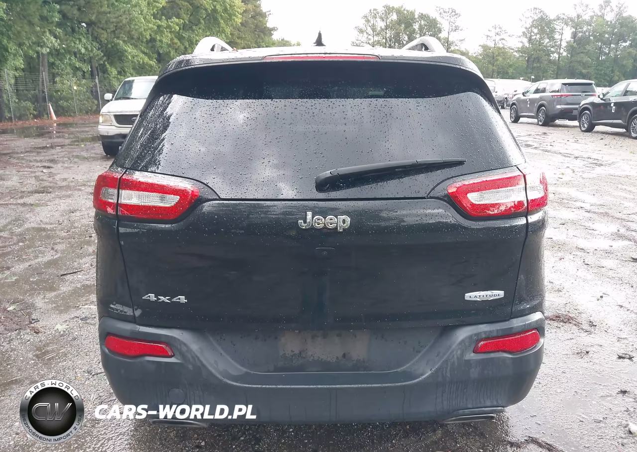 2016 Jeep Cherokee Latitude VIN:1C4PJMCS2GW325952 - 16