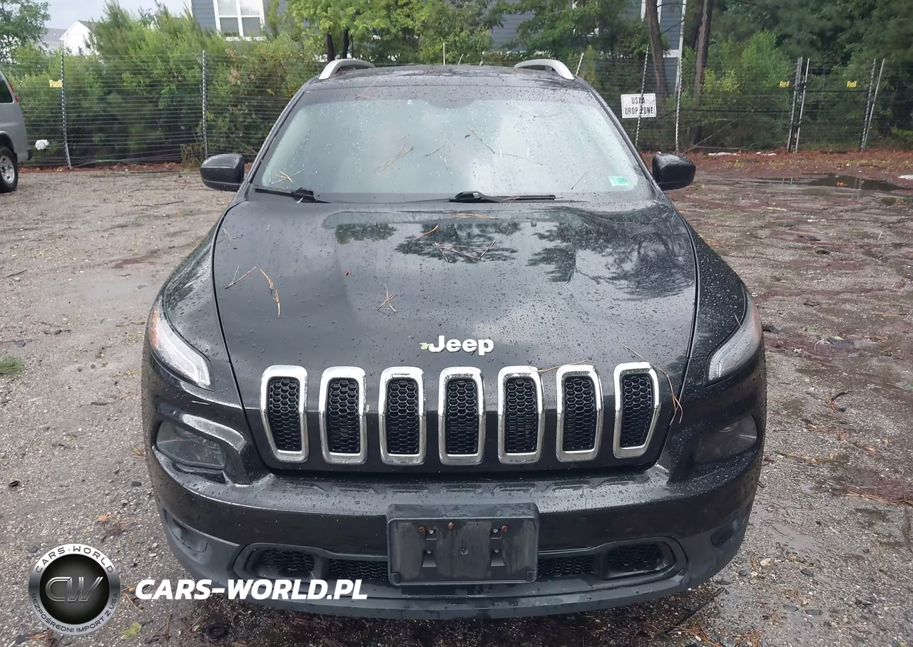 2016 Jeep Cherokee Latitude VIN:1C4PJMCS2GW325952 - 6
