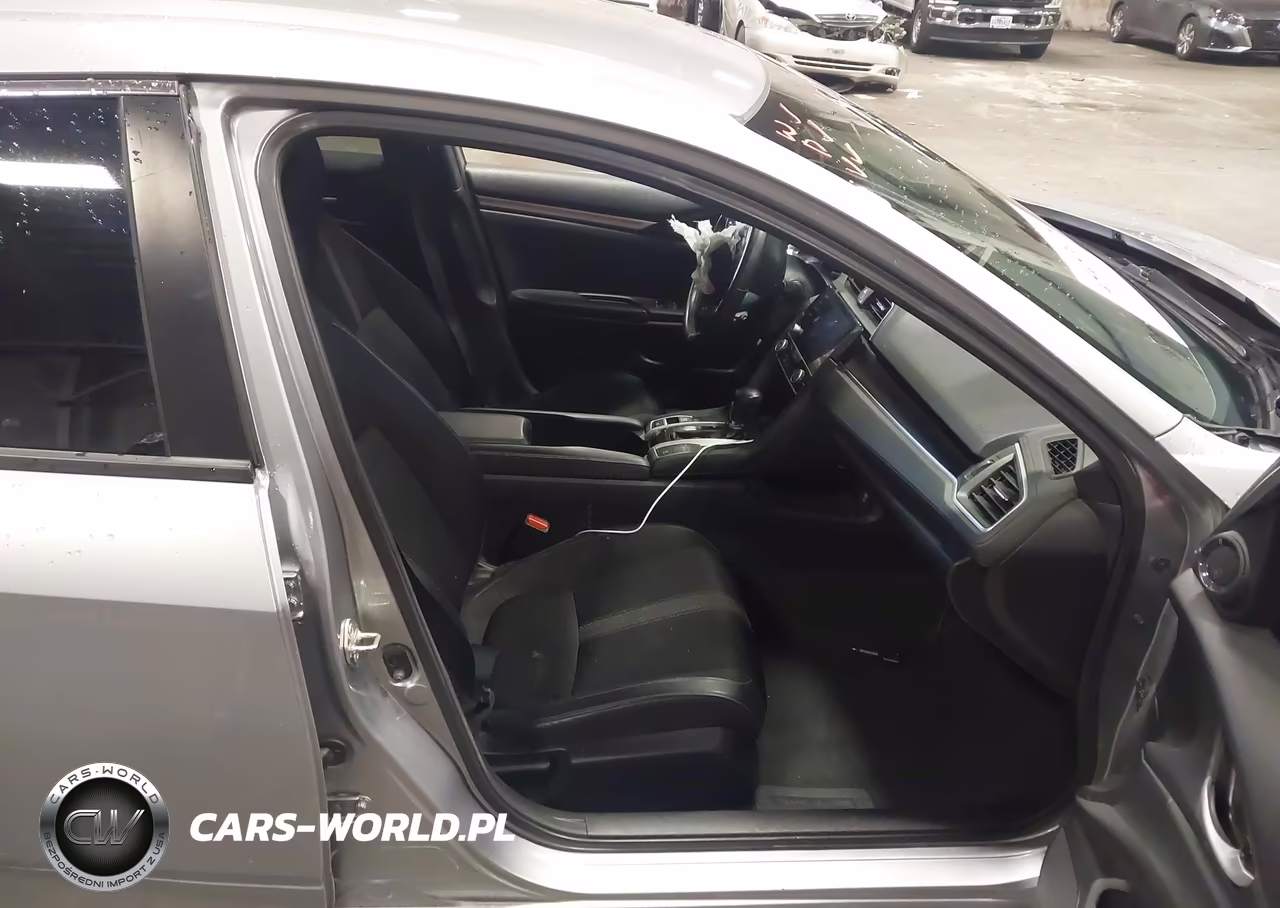 2019 Honda Civic Sport VIN:19XFC2F84KE203915 - 5