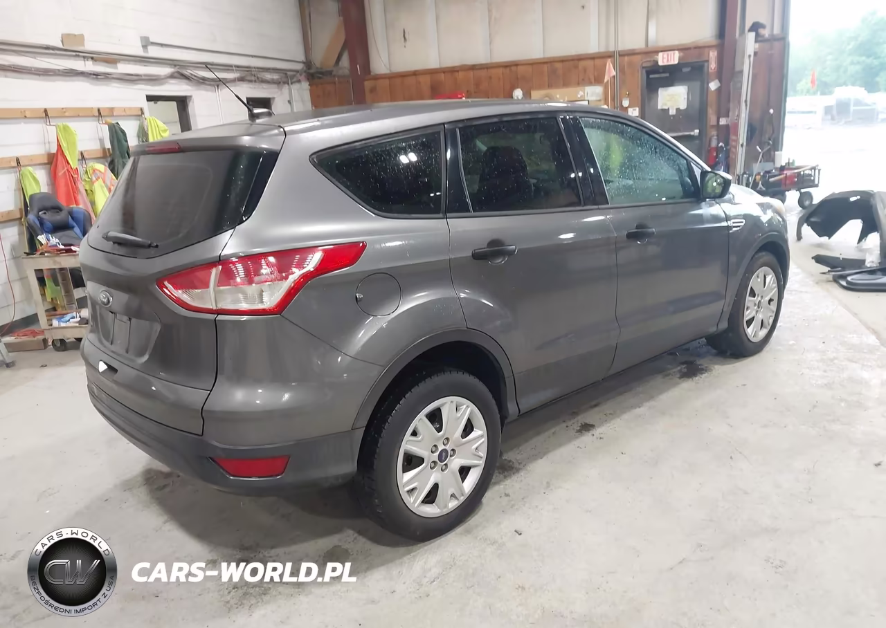 2014 Ford Escape S VIN:1FMCU0F7XEUB36718 - 4