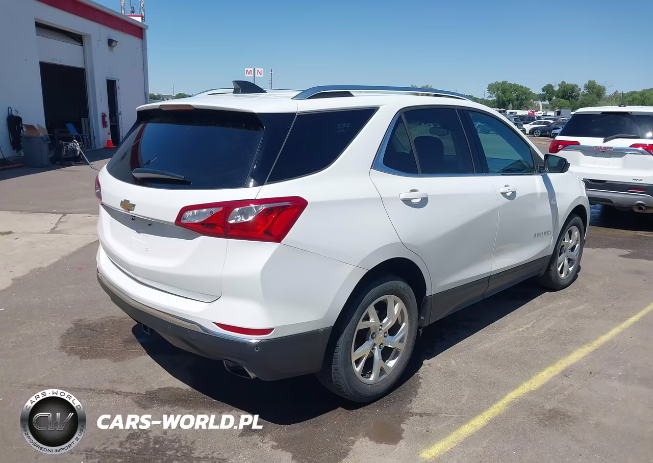 2020 Chevrolet Equinox Awd Lt 2.0L Turbo VIN:3GNAXVEX2LS686579 - 4