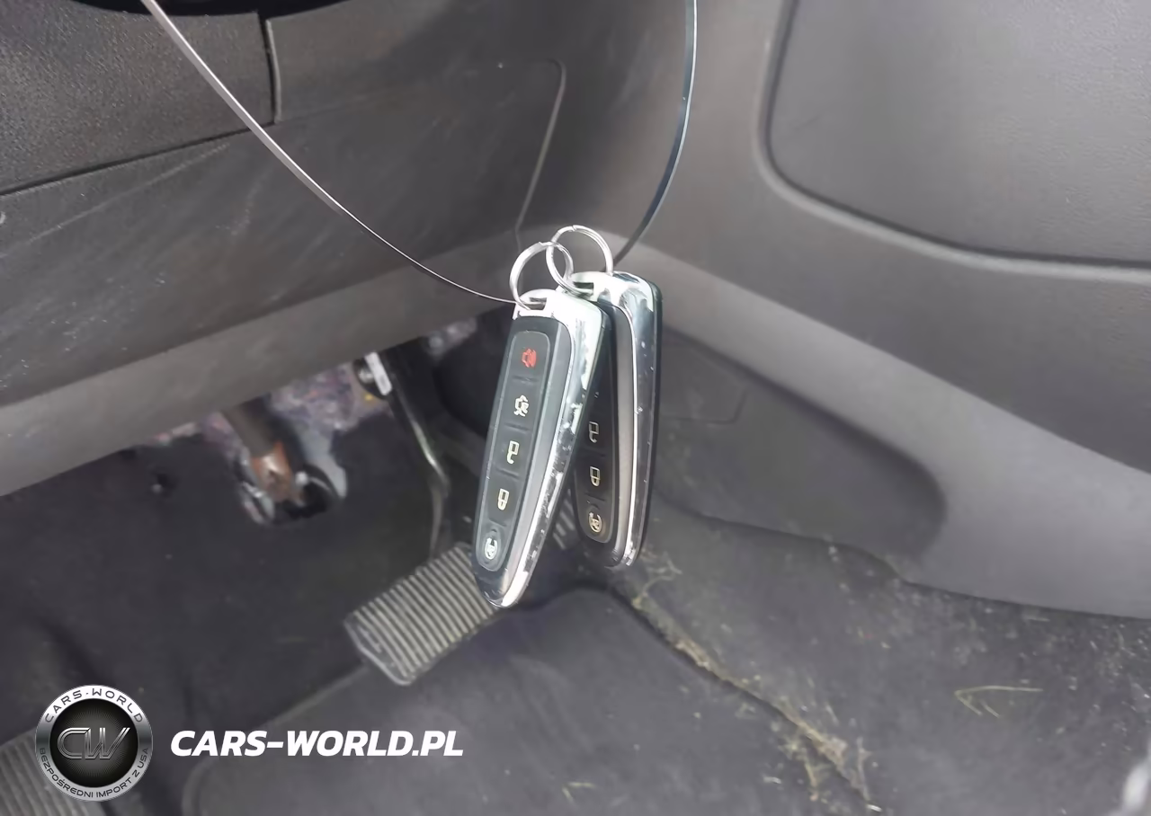 2016 Ford Escape Titanium VIN:1FMCU9J99GUA94249 - 11
