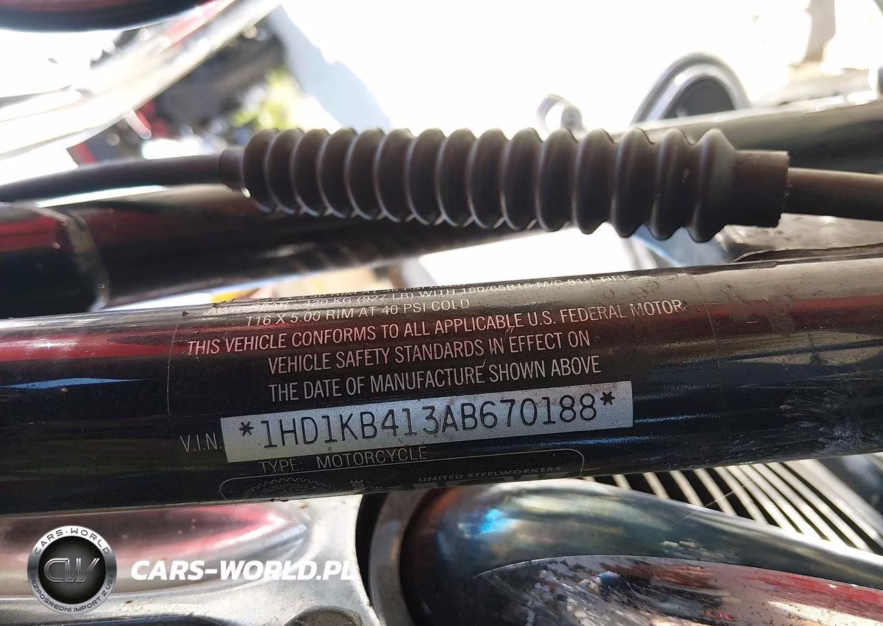 2010 Harley-Davidson Flhx VIN:1HD1KB413AB670188 - 10