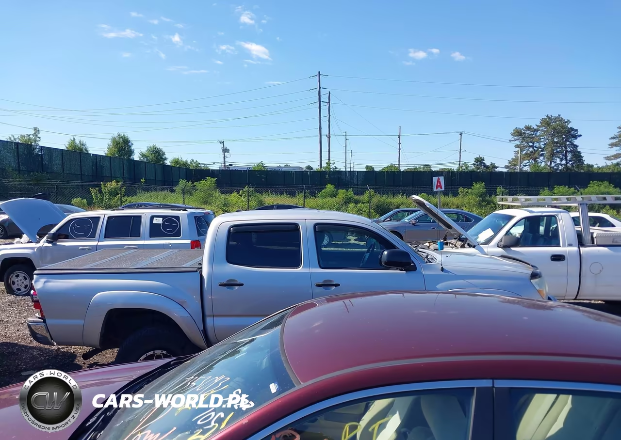 2011 Toyota Tacoma Base V6 VIN:3TMLU4ENXBM071994 - 13