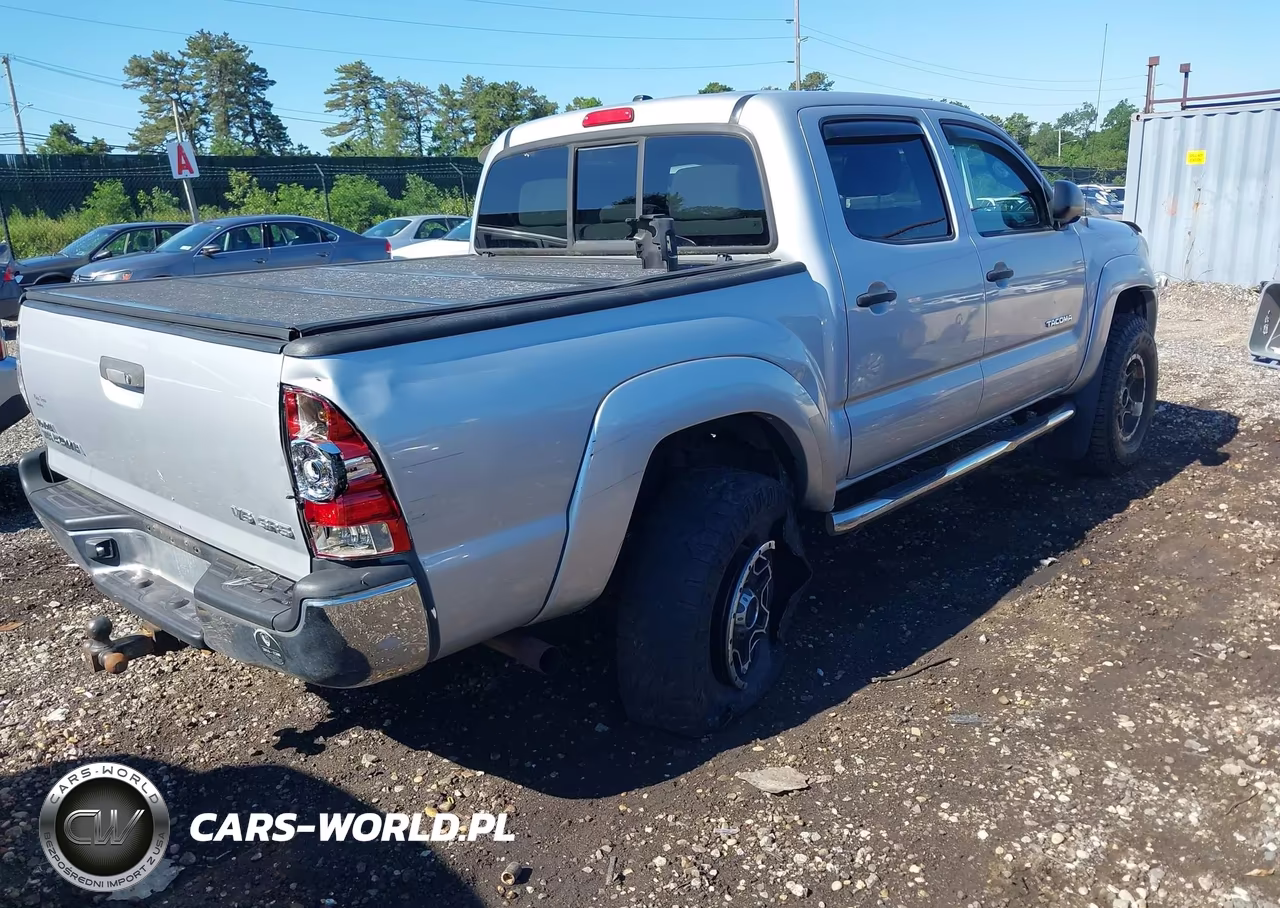 2011 Toyota Tacoma Base V6 VIN:3TMLU4ENXBM071994 - 4