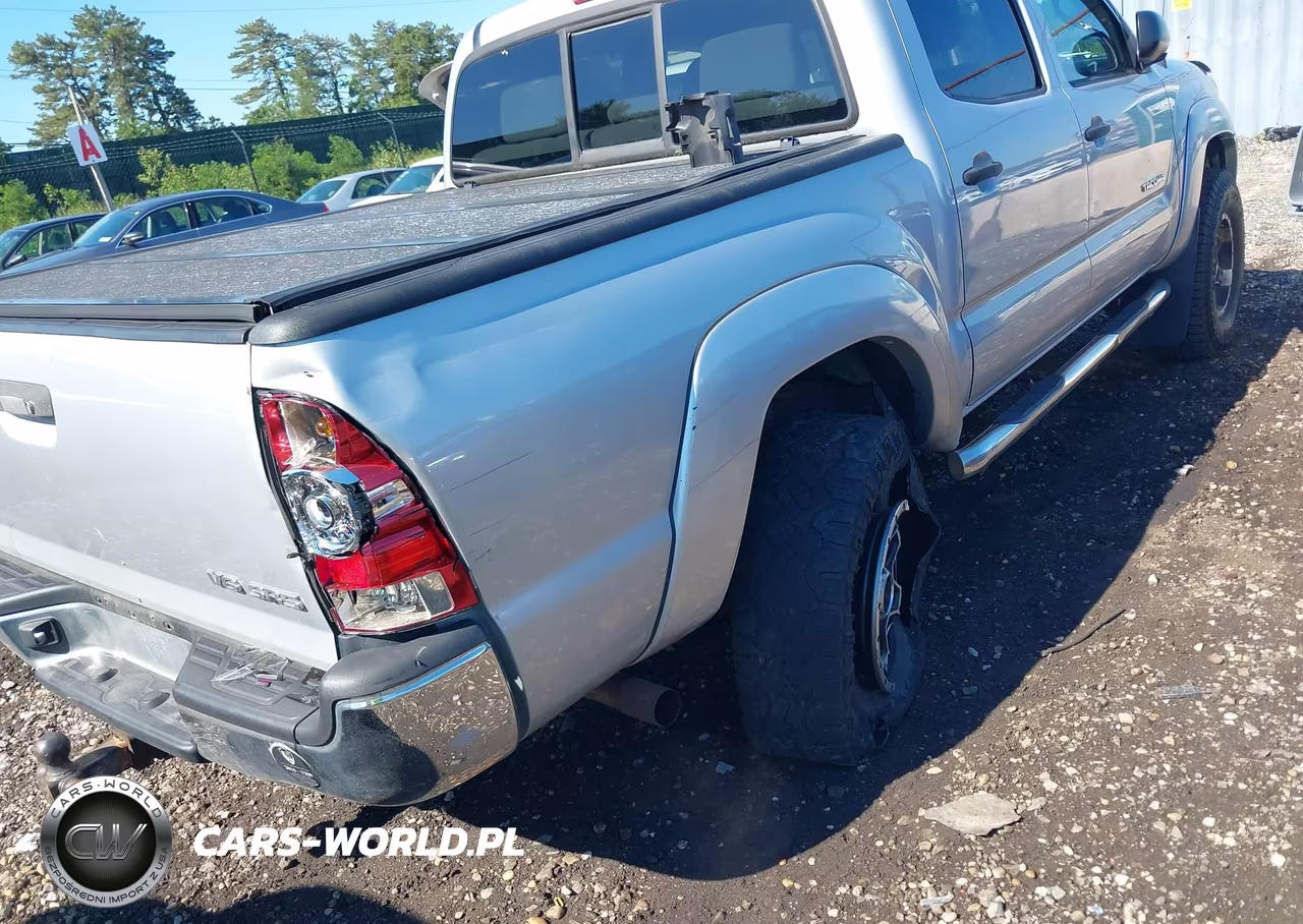 2011 Toyota Tacoma Base V6 VIN:3TMLU4ENXBM071994 - 6