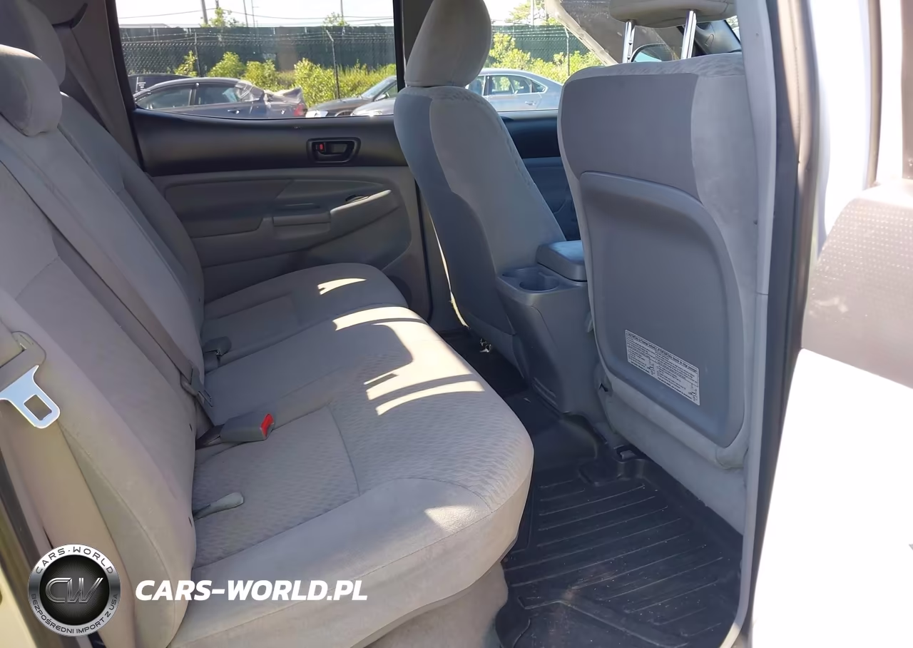 2011 Toyota Tacoma Base V6 VIN:3TMLU4ENXBM071994 - 8