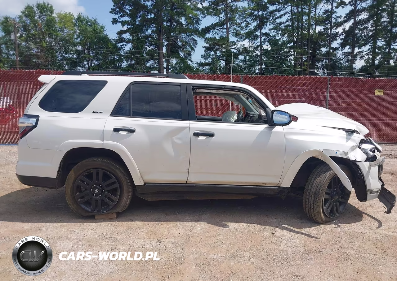 2020 Toyota 4Runner Nightshade Special Edition VIN:JTEZU5JR0L5220523 - 14