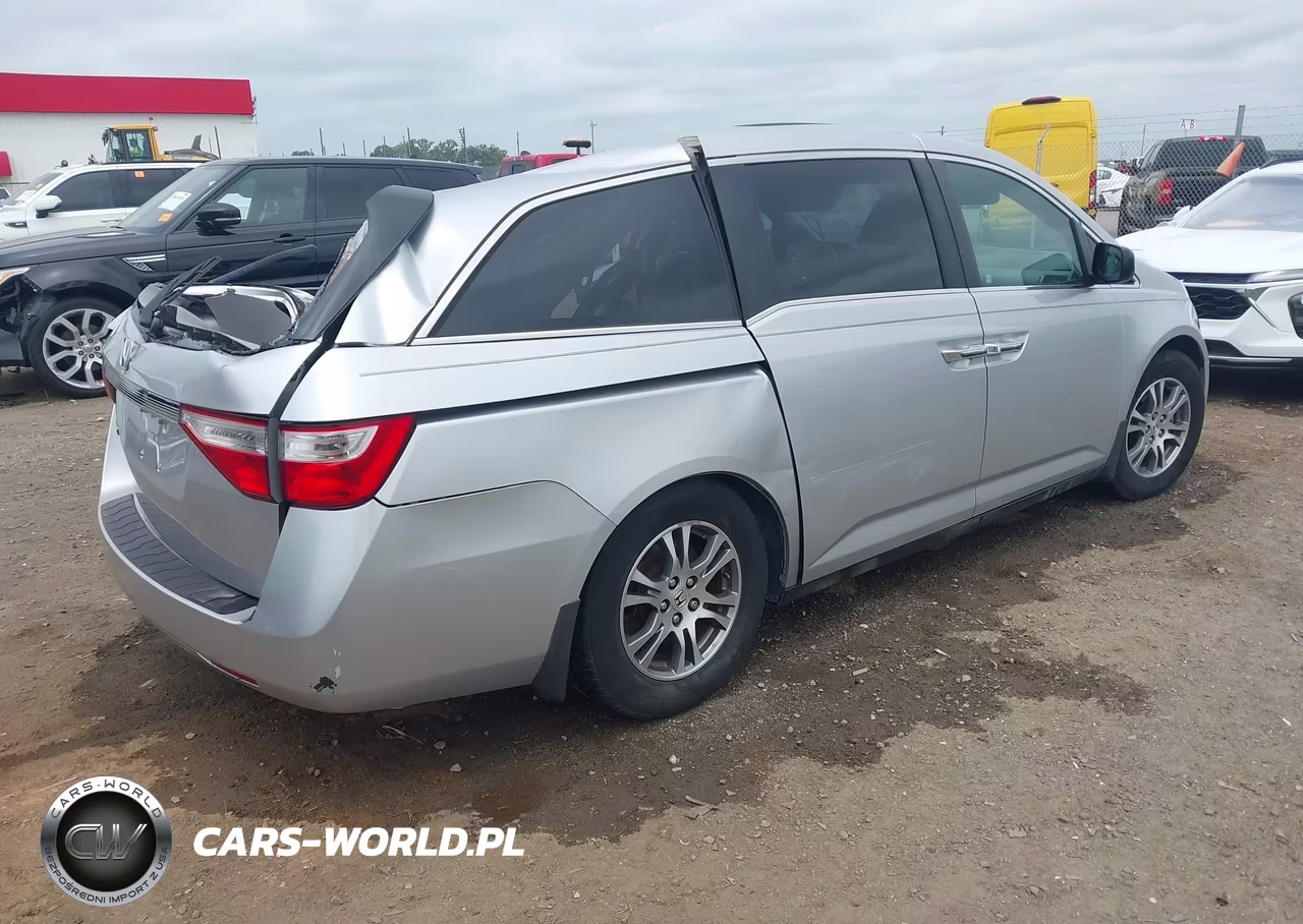 2013 Honda Odyssey Ex VIN:5FNRL5H47DB044586 - 4
