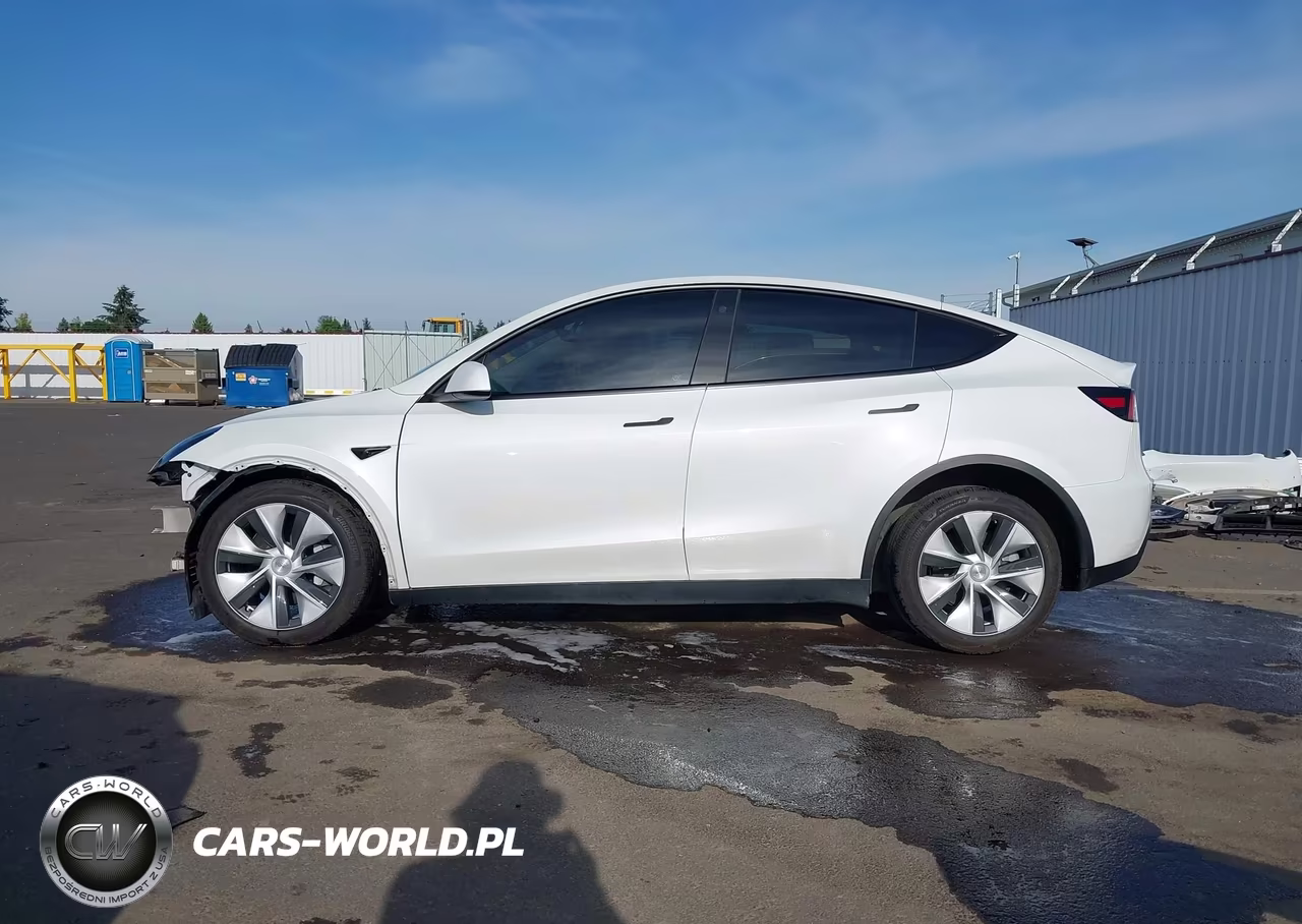 2022 Tesla Model Y Long Range Dual Motor All-Wheel Drive VIN:7SAYGDEE2NF359260 - 15