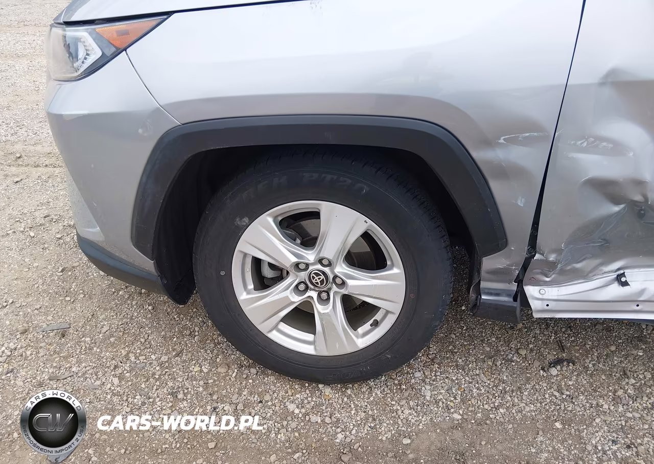 2021 Toyota Rav4 Xle VIN:2T3P1RFV5MC239596 - 17