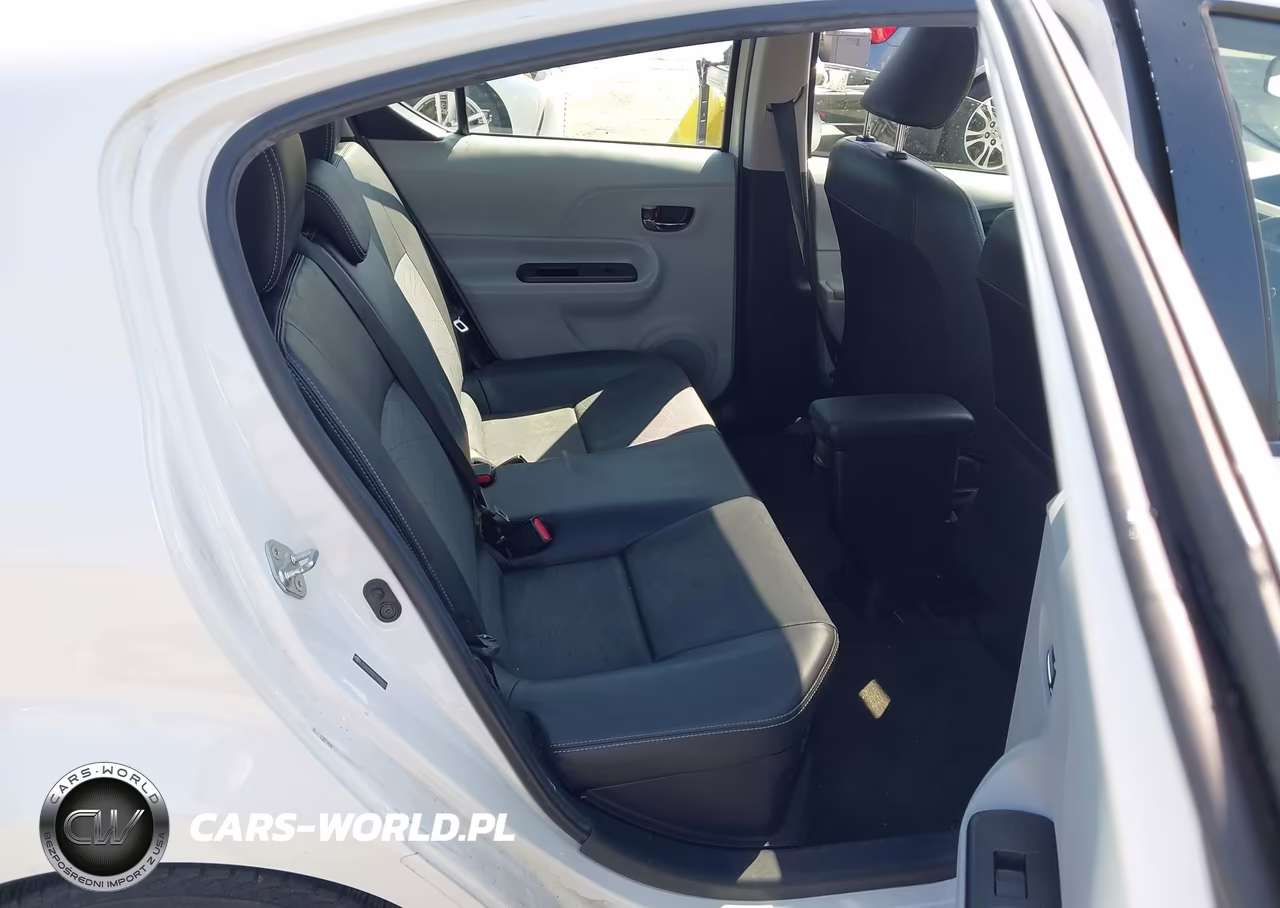 2012 Toyota Prius C Four VIN:JTDKDTB32C1007665 - 8