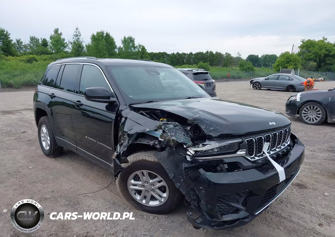 2023 Jeep Grand Cherokee Laredo 4X4 VIN:1C4RJHAG7PC513303 - 6