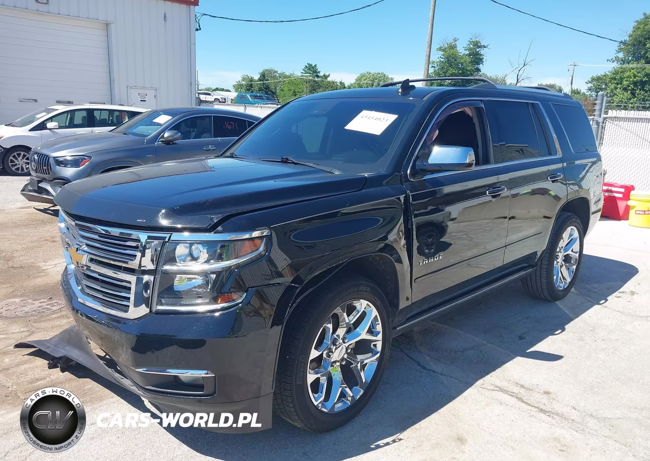 2018 Chevrolet Tahoe Premier VIN:1GNSKCKC2JR153396 - 2