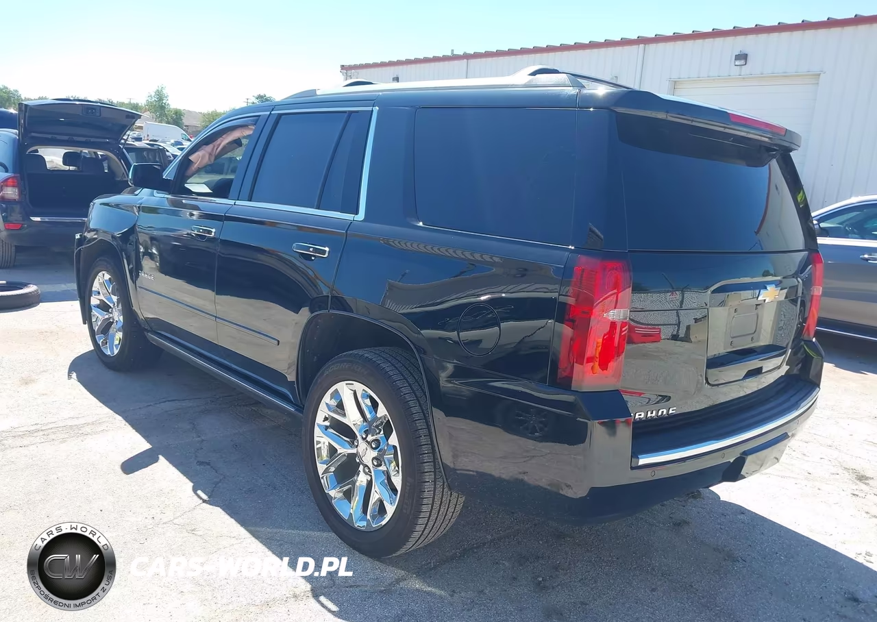 2018 Chevrolet Tahoe Premier VIN:1GNSKCKC2JR153396 - 3