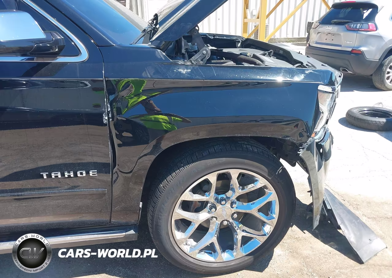 2018 Chevrolet Tahoe Premier VIN:1GNSKCKC2JR153396 - 6