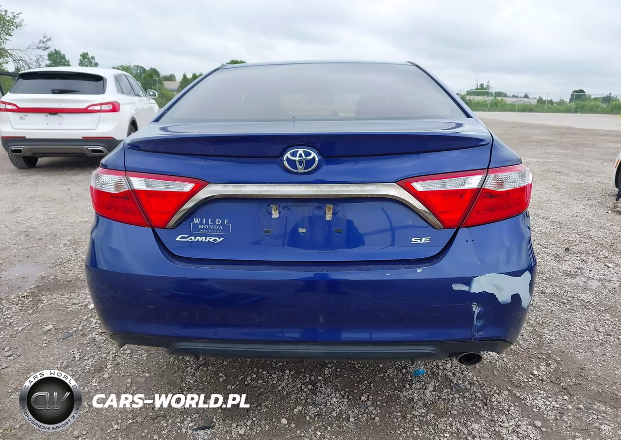 2016 Toyota Camry Se VIN:4T1BF1FK0GU575011 - 16