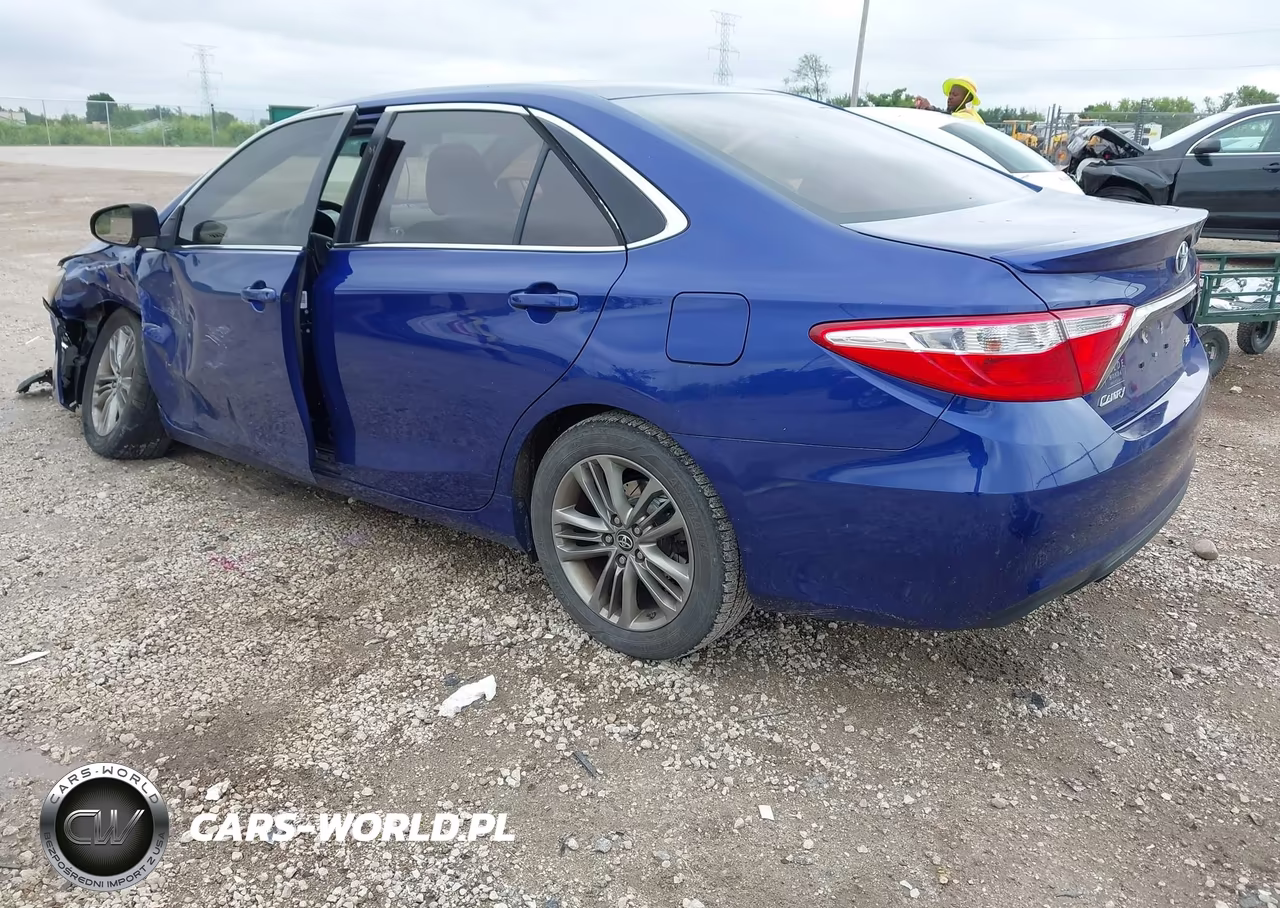 2016 Toyota Camry Se VIN:4T1BF1FK0GU575011 - 3