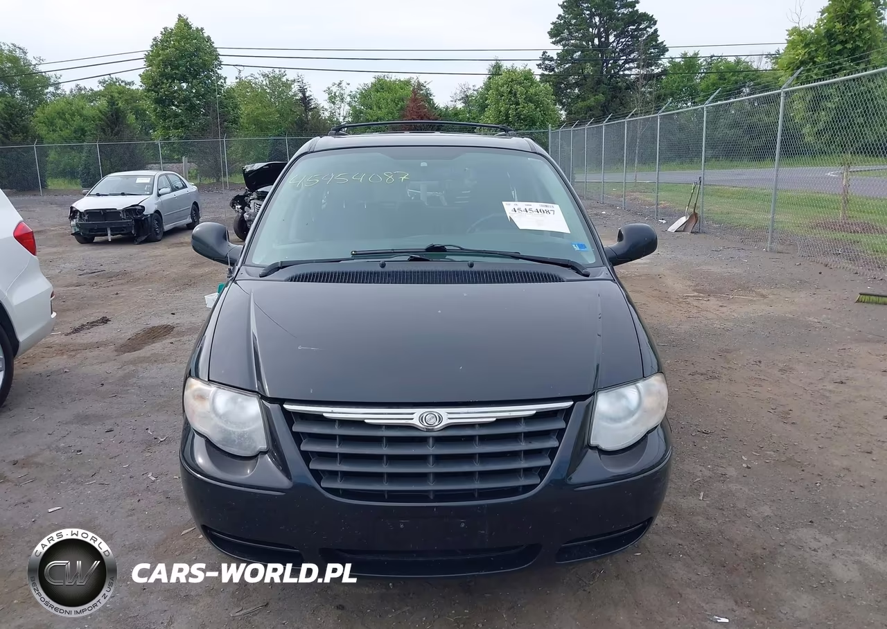 2007 Chrysler Town & Country Touring VIN:2A4GP54L47R242554 - 12