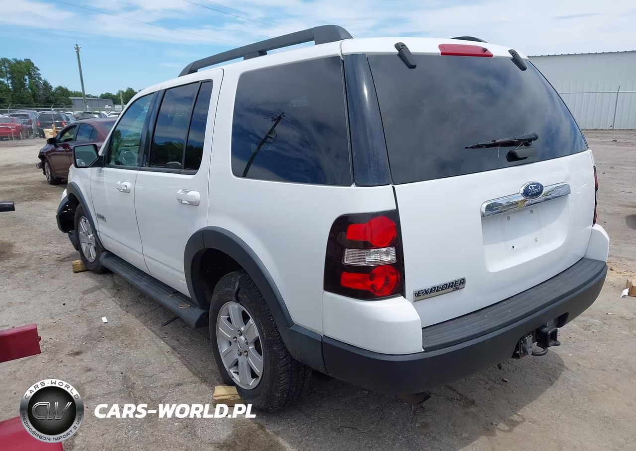 2007 Ford Explorer Xlt VIN:1FMEU73E37UA47614 - 3