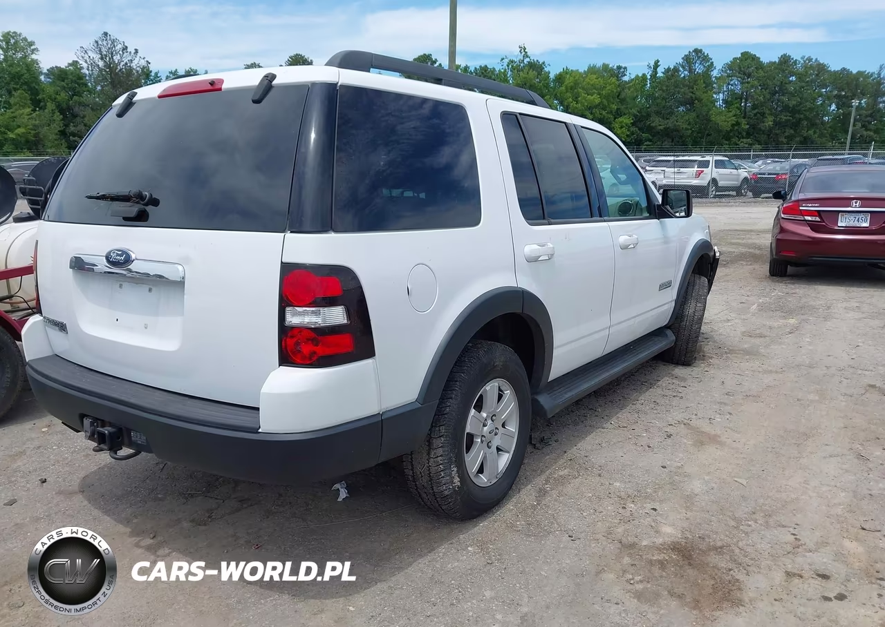 2007 Ford Explorer Xlt VIN:1FMEU73E37UA47614 - 4