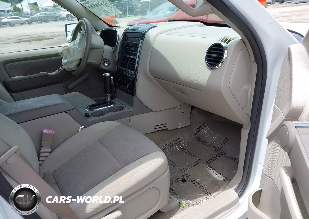 2007 Ford Explorer Xlt VIN:1FMEU73E37UA47614 - 5