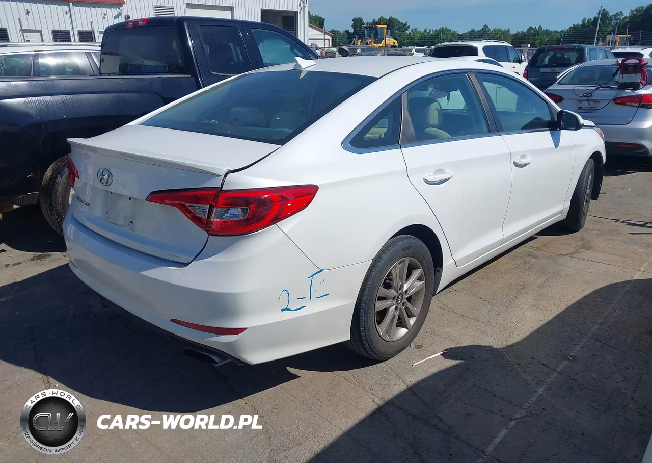 2015 Hyundai Sonata Se VIN:5NPE24AF6FH232771 - 4