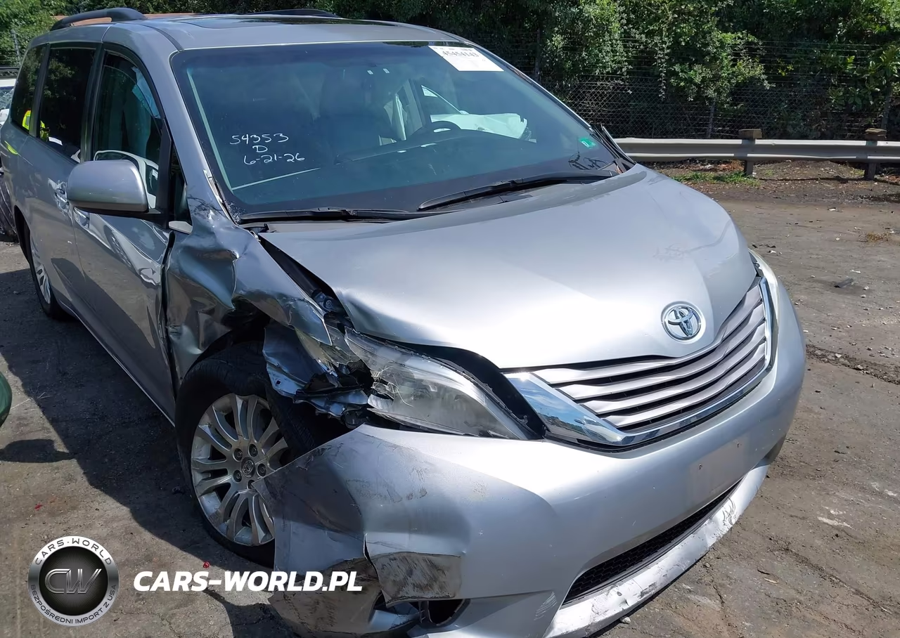 2017 Toyota Sienna Xle 8 Passenger – zdjęcie 1 z 16