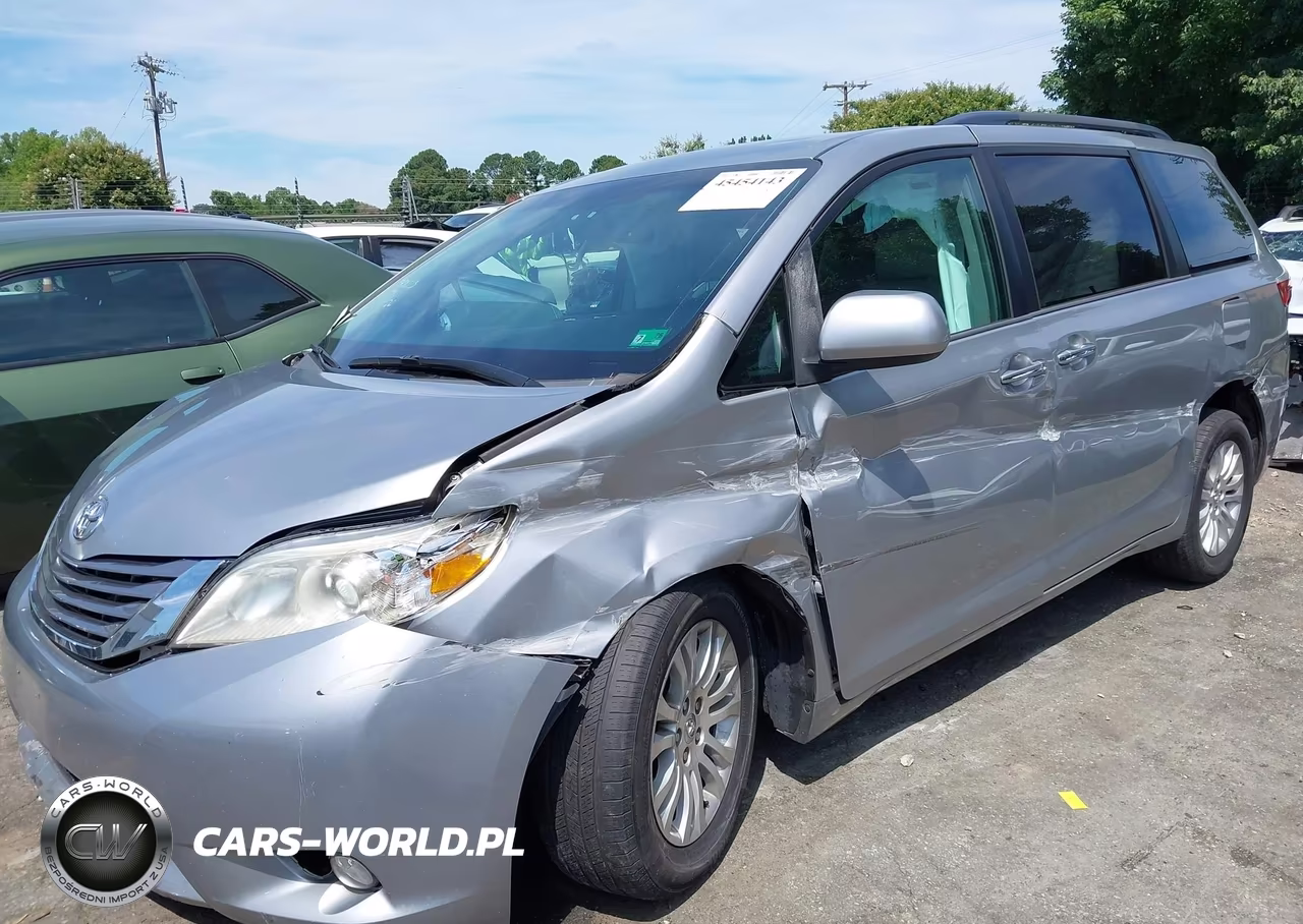 2017 Toyota Sienna Xle 8 Passenger VIN:5TDYZ3DCXHS891101 - 6