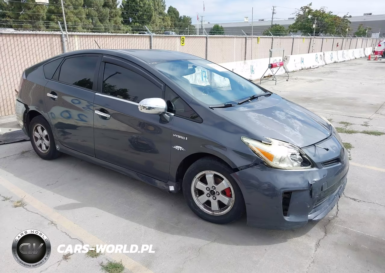 2013 Toyota Prius Two – zdjęcie 1 z 16