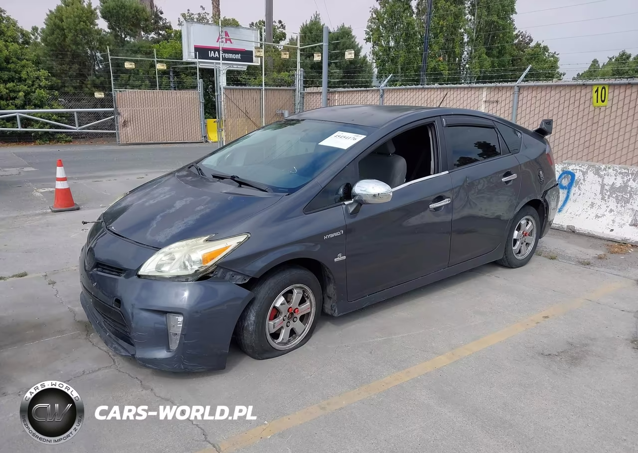 2013 Toyota Prius Two VIN:JTDKN3DU9D1673331 - 2