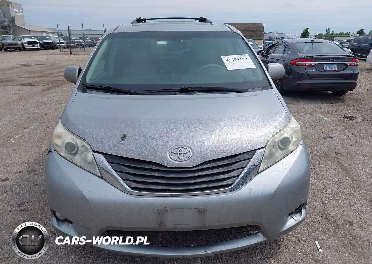 2011 Toyota Sienna Xle V6 VIN:5TDYK3DC3BS008533 - 12