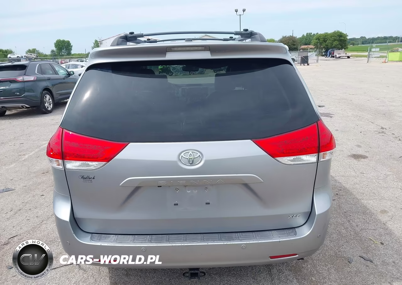 2011 Toyota Sienna Xle V6 VIN:5TDYK3DC3BS008533 - 16
