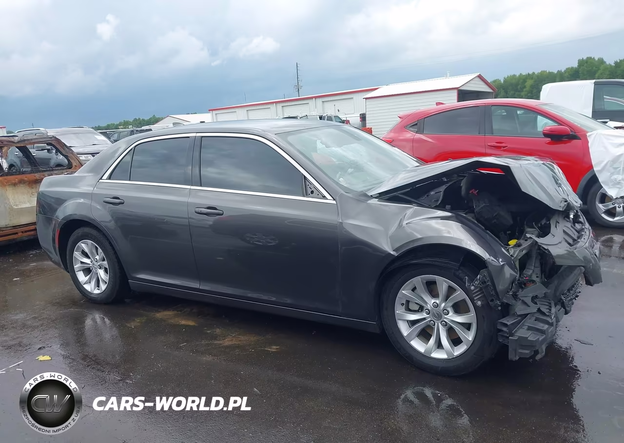 2015 Chrysler 300 Limited VIN:2C3CCAAG8FH920490 - 12