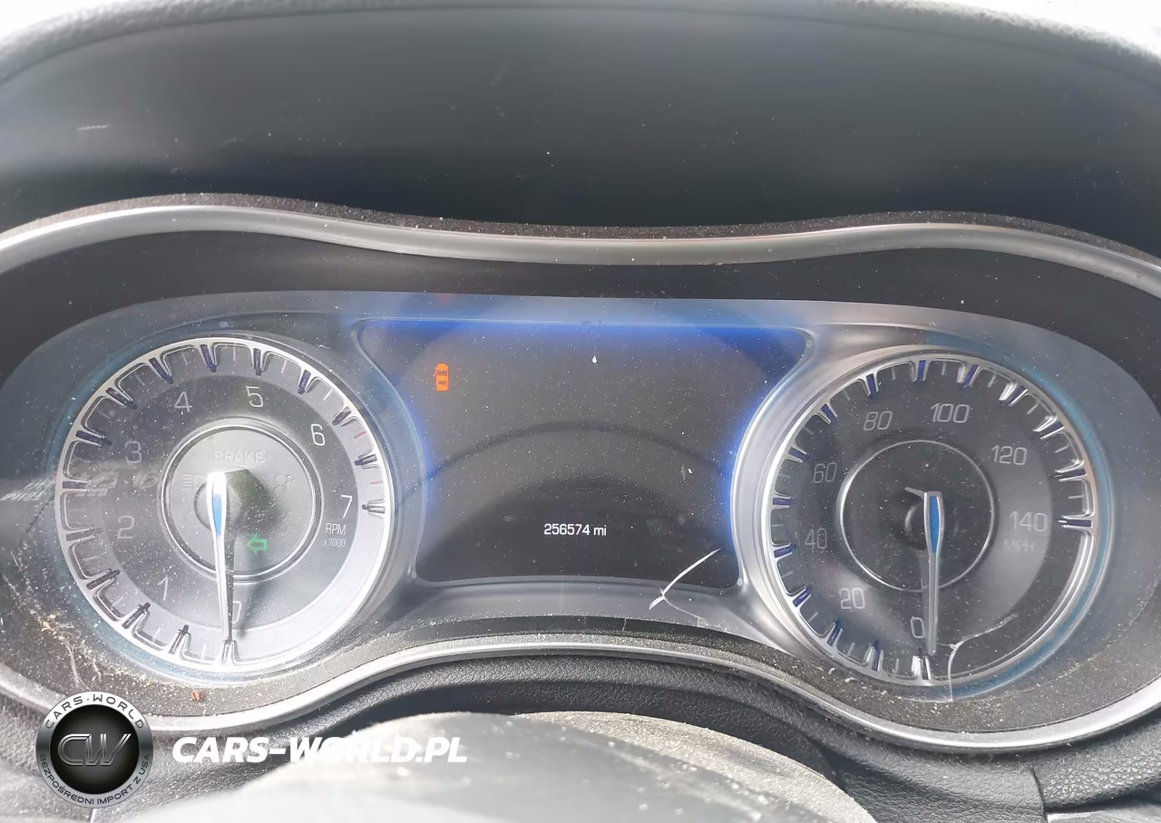 2015 Chrysler 300 Limited VIN:2C3CCAAG8FH920490 - 7
