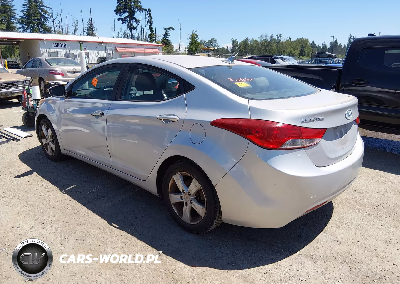 2013 Hyundai Elantra Gls VIN:KMHDH4AE5DU816840 - 3