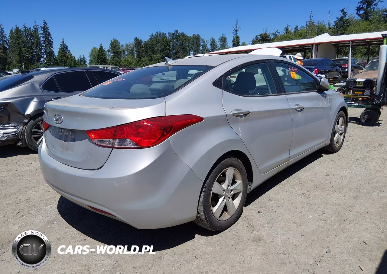 2013 Hyundai Elantra Gls VIN:KMHDH4AE5DU816840 - 4