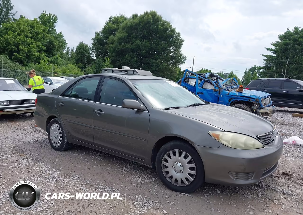 2005 Toyota Camry Le