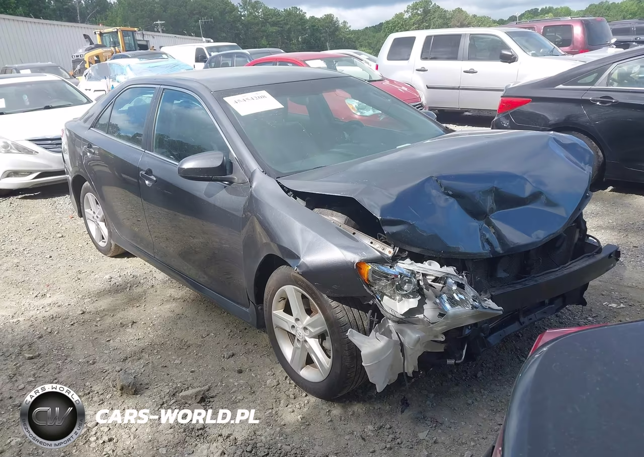2012 Toyota Camry Se – zdjęcie 1 z 16