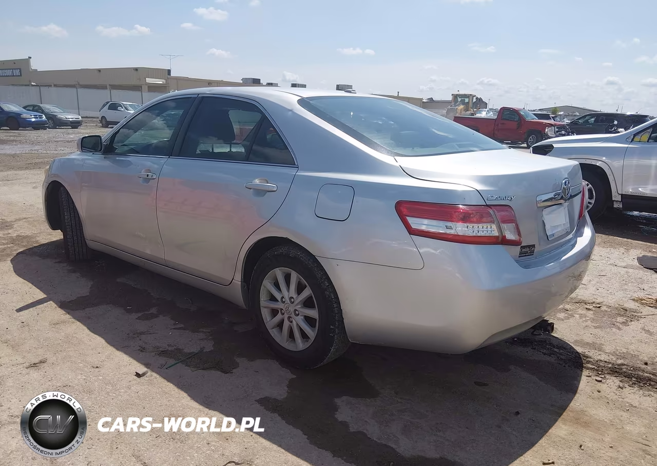 2010 Toyota Camry Xle VIN:4T4BF3EK1AR037606 - 3