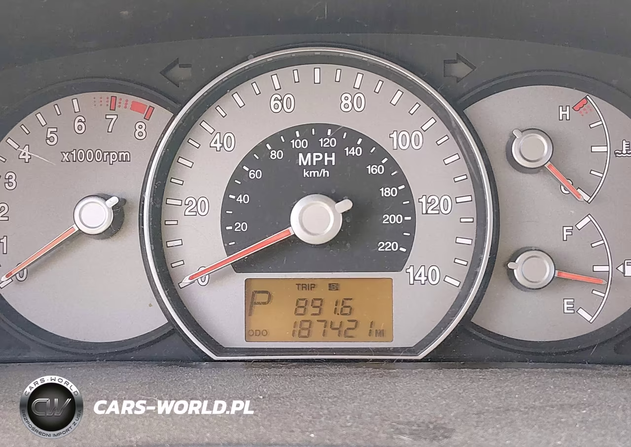 2007 Kia Rondo Lx VIN:KNAFG525477024537 - 16