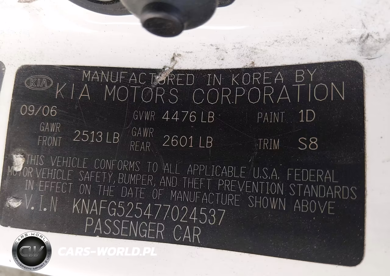 2007 Kia Rondo Lx VIN:KNAFG525477024537 - 9