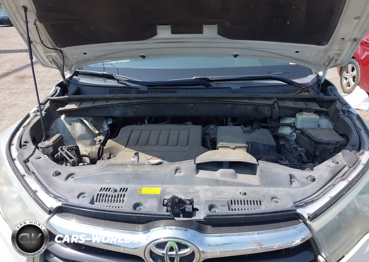 2016 Toyota Highlander Le V6 VIN:5TDBKRFH9GS256486 - 10