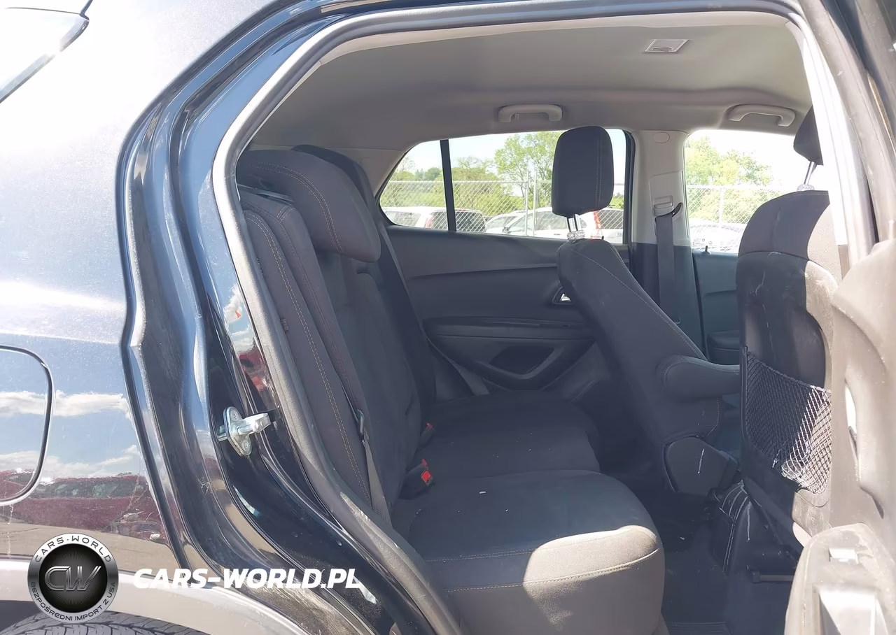 2019 Chevrolet Trax Ls VIN:3GNCJKSB9KL313520 - 8