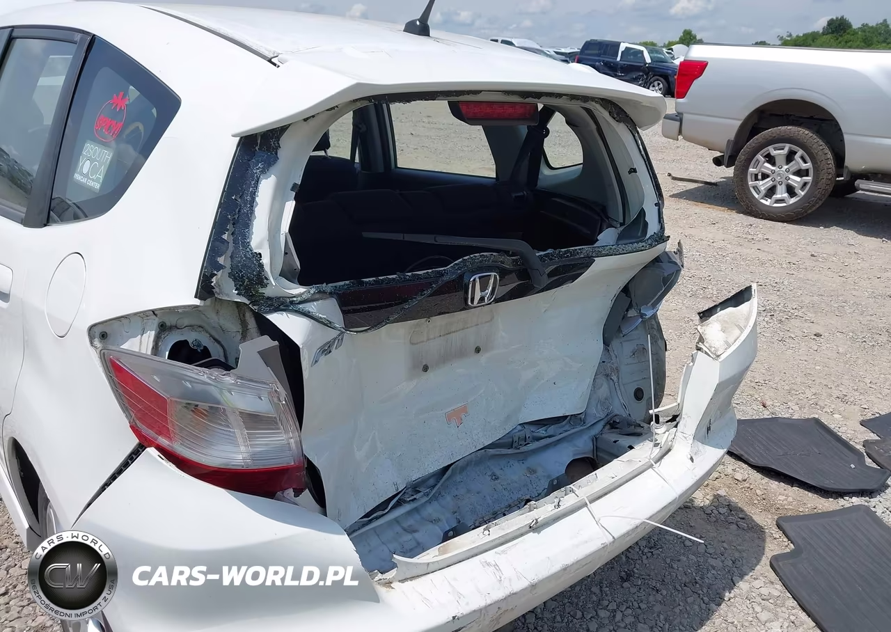 2010 Honda Fit Sport VIN:JHMGE8G45AS011944 - 6
