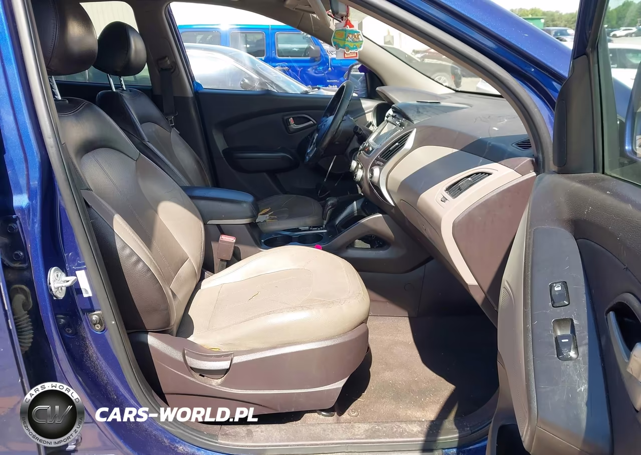 2010 Hyundai Tucson Limited VIN:KM8JU3AC1AU036417 - 5