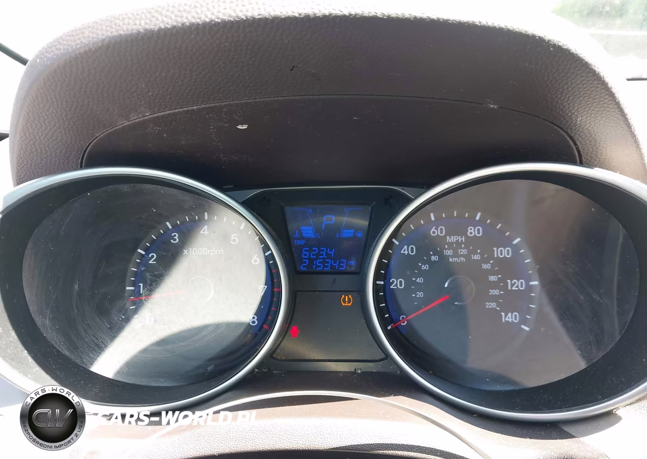 2010 Hyundai Tucson Limited VIN:KM8JU3AC1AU036417 - 7