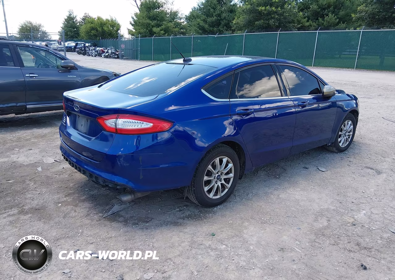 2015 Ford Fusion S VIN:3FA6P0G77FR232683 - 4