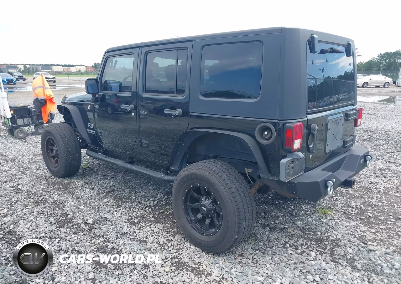 2009 Jeep Wrangler Unlimited X VIN:1J4GA39139L772166 - 3